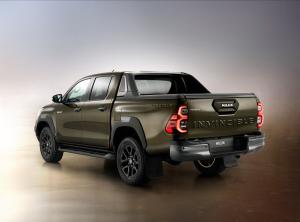 Toyota Hilux Invincible Double Cab 2020 года  (WW)